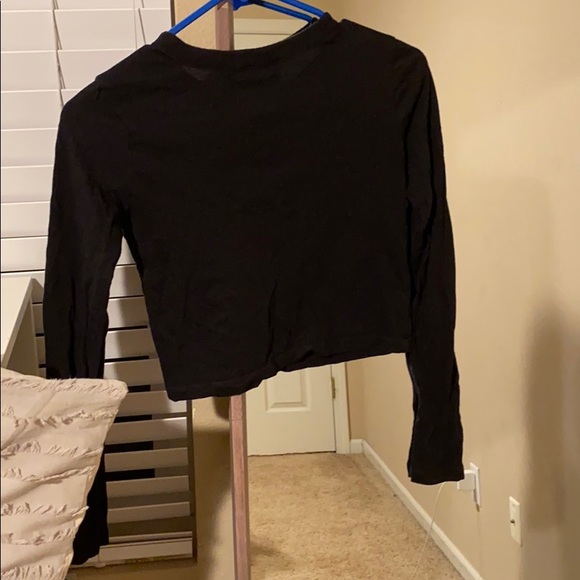 long sleeve crop top - Picture 2 of 2